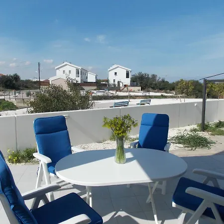 Avra Garden Villa *