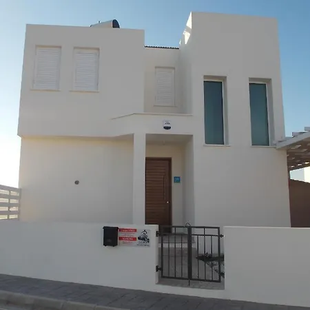Avra Garden וילה פרוטאראס