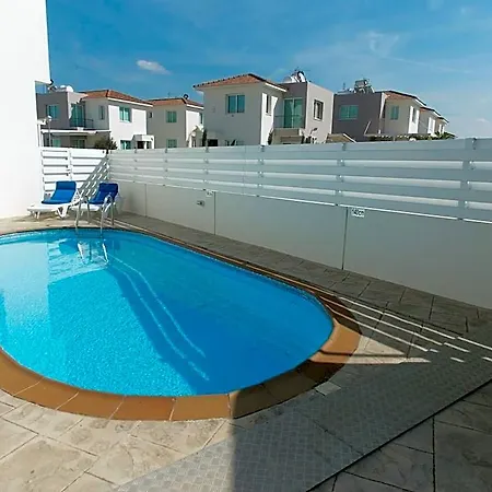 Avra Garden Villa *